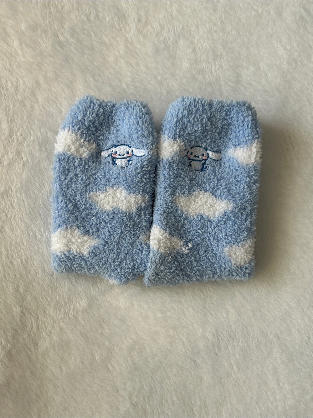The Crème Shop Cinnamonroll Cozy Blue Fleece Cloud Socks